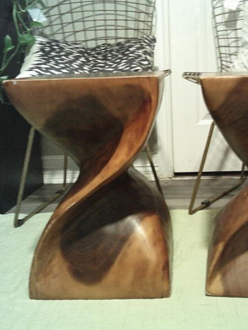 Set of 2 Solid Wood end Tables